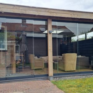 Home 17 jacqueline van maurik